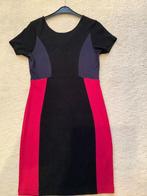 Mooie jurk van het merk French Connection, maat 42-44., Kleding | Dames, Jurken, French Connection, Maat 42/44 (L), Ophalen of Verzenden