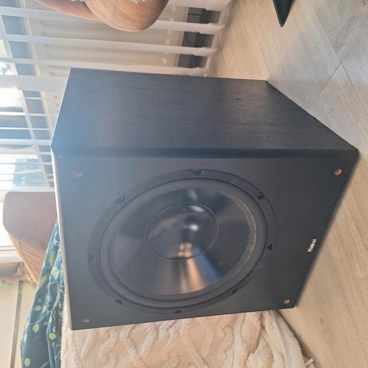Magnat motion sub 300A, Auto diversen, Autospeakers, Zo goed als nieuw, Ophalen of Verzenden