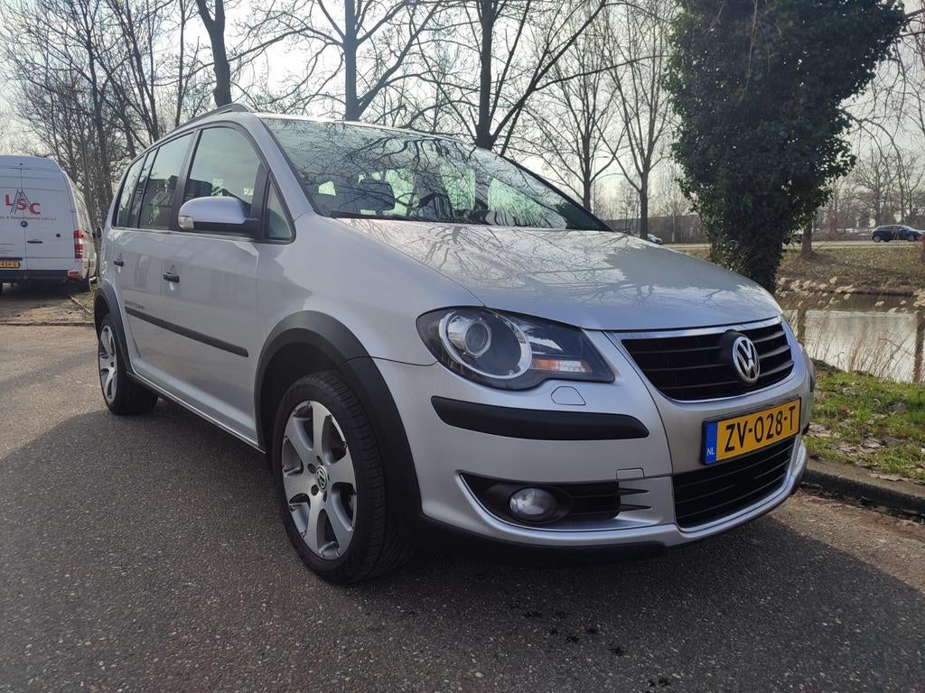 Volkswagen Touran Cross 1.4 TSI 2010 Grijs, Auto's, Stof, 4 cilinders, 1507 kg, Handgeschakeld
