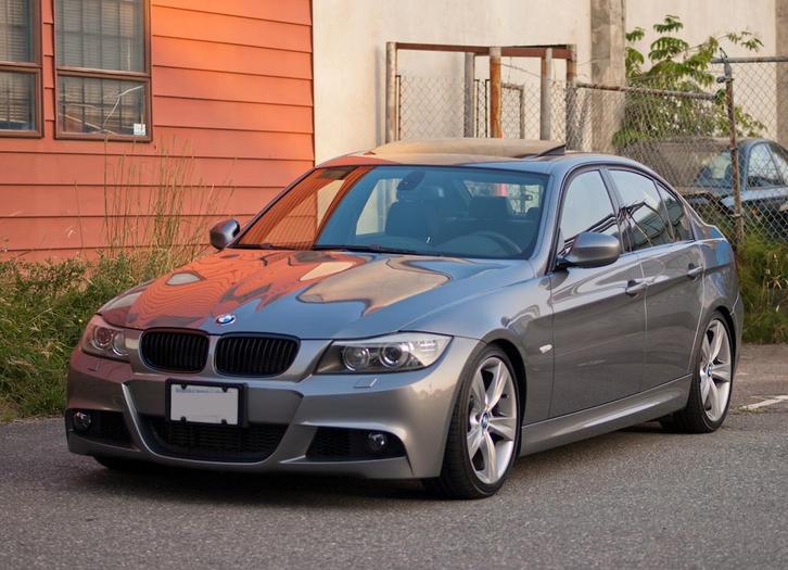 Gezocht: E90 LCI M-Sport Voorbumper Set ( BMW M-Tech ), Auto-onderdelen, Carrosserie en Plaatwerk, Bumper, BMW, Voor, Gebruikt