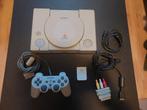 Playstation 1 met controller en alle kabels, Spelcomputers en Games, Ophalen of Verzenden, Zo goed als nieuw, Met 1 controller
