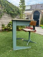Ouderwets bureau met stoel, Antiek en Kunst, Ophalen