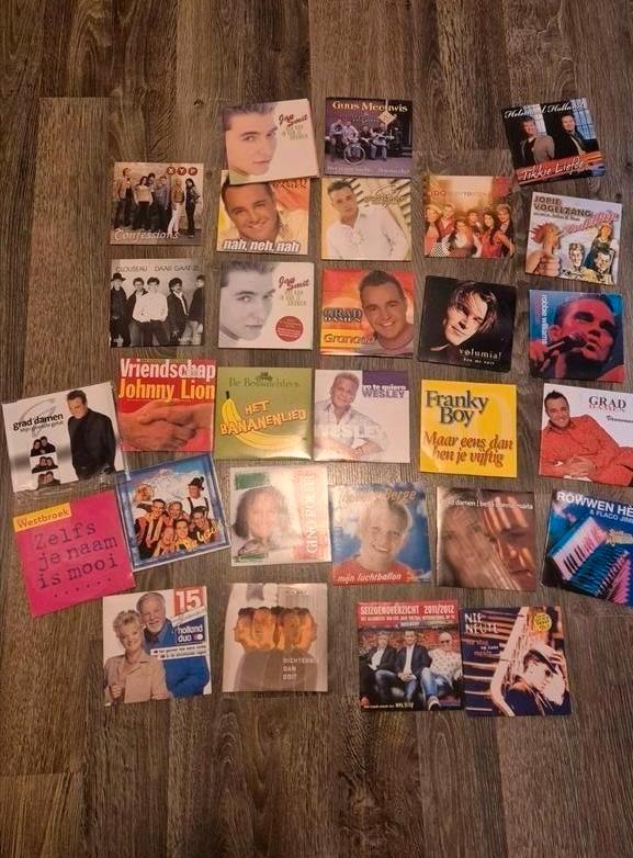 Partij CD-Singles (Rowwen Hèze-Robbie Williams-Guus Meeuwis), Cd's en Dvd's, Cd Singles, Zo goed als nieuw, Pop, 6 singles of meer