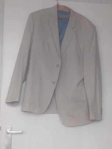 Colbert Creme Maat 54 beschikbaar voor biedingen