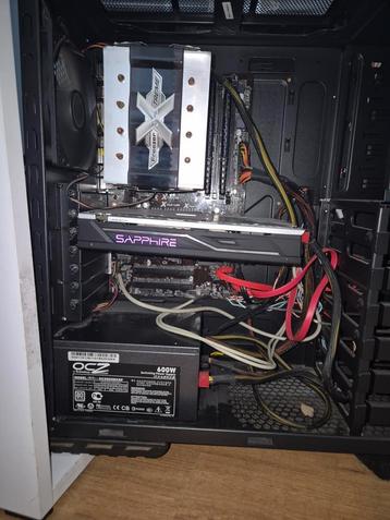 gaming pc met monitor beschikbaar voor biedingen
