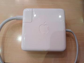 Apple Macbook oplader beschikbaar voor biedingen