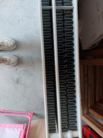 Radiator T33 120x17x60 - moet snel weg!!!! beschikbaar voor biedingen