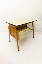 Vintage Bureau jaren 50/60, Huis en Inrichting, Bureaus, Ophalen, Zo goed als nieuw