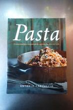 Antonio Carluccio - Pasta, Boeken, Kookboeken, Ophalen of Verzenden, Zo goed als nieuw, Italië