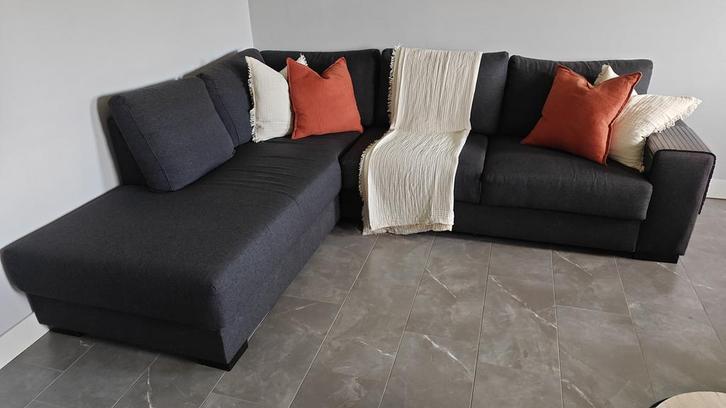 Ruime antraciet hoekbank van Eijerkamp (215x265cm), Huis en Inrichting, Slaapkamer | Slaapbanken, Zo goed als nieuw, Overige maten