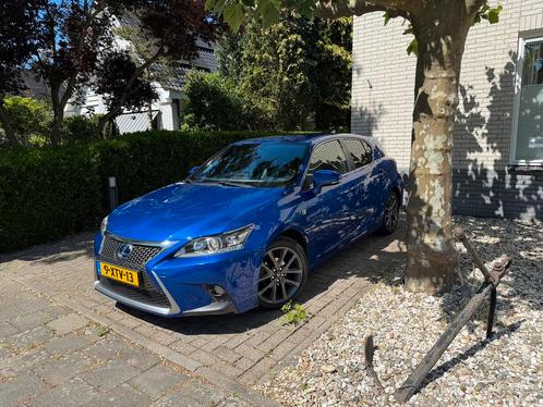 Lexus CT-200H F-Sport met trekhaak dealer onderhouden en NAP, Auto's, Lexus, Particulier, CT-H, Hybride Elektrisch/Benzine, Volledig hybride