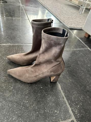 Notre - V - Luxe enkellaarsjes - mt 37 - Taupe - Zgan beschikbaar voor biedingen