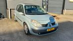 Renault Scénic 2.0 16V 99KW Euro3 2004 Grijs, Auto's, 1998 cc, Stof, 74 €/maand, Zwart