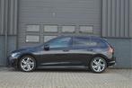 Volkswagen Golf 1.5 eTSI R-Line | ACC | CAMERA | SFEERVERLIC, Auto's, 65 €/maand, 4 cilinders, Alcantara, Zwart