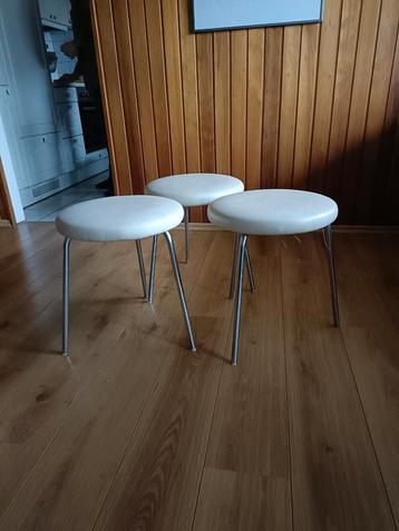 Vintage jaren '50 krukjes - set van 3 beschikbaar voor biedingen