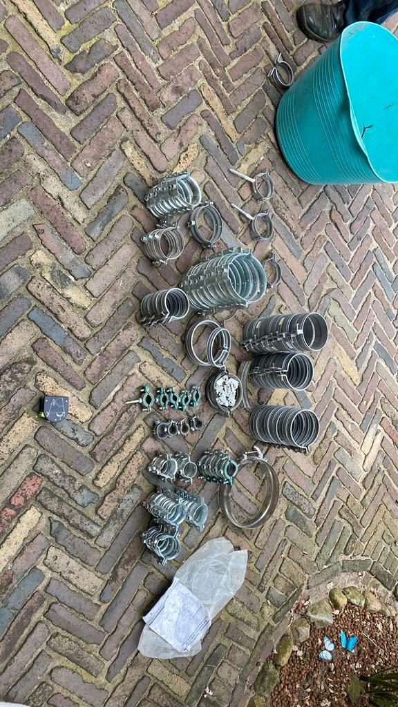 Beugels tbv installatiewerk afvoer diverse afmetingen, Doe-het-zelf en Verbouw, Buizen en Afvoer, Zo goed als nieuw, Afvoer, Overige materialen