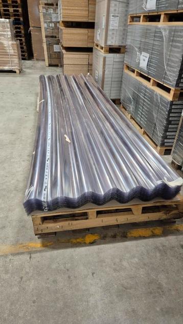 Polycarbonaat 428 cm x110 golf 177/51 nieuw beschikbaar voor biedingen