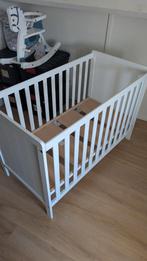 Europe baby ledikant + matras, Kinderen en Baby's, Babywiegjes en Ledikanten, Ophalen, Zo goed als nieuw