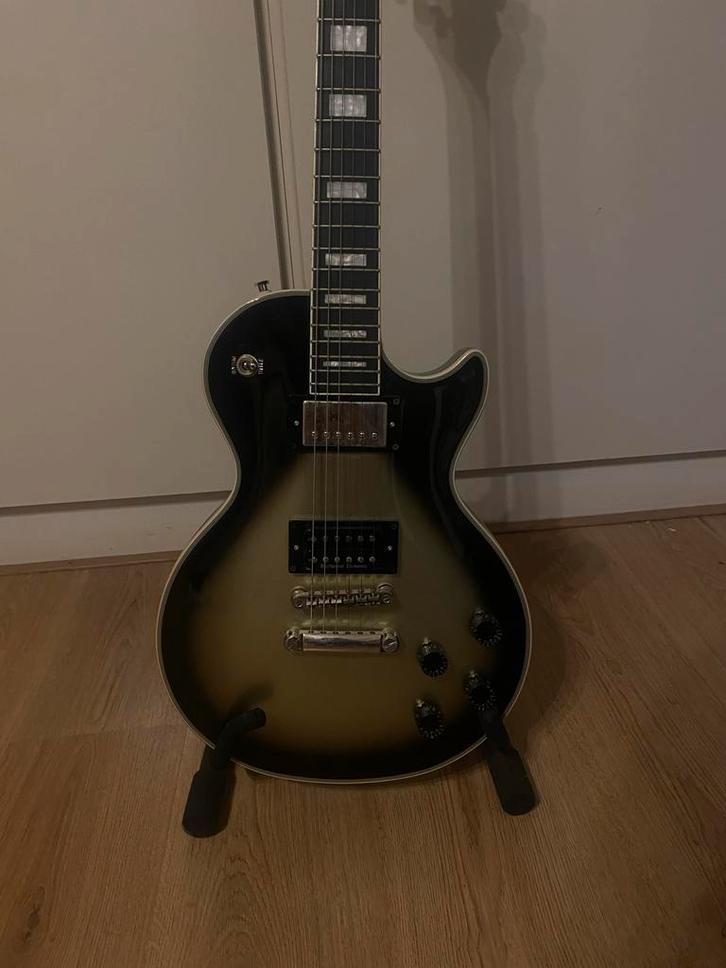Epiphone Adam Jones Les Paul - Jullie Heffernan, Muziek en Instrumenten, Snaarinstrumenten | Gitaren | Elektrisch, Gebruikt, Solid body