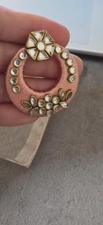 Blush Earrings | Hand‑wrapped Silk Thread | Lightweight Stud, Sieraden, Tassen en Uiterlijk, Oorbellen, Overige materialen, Nieuw