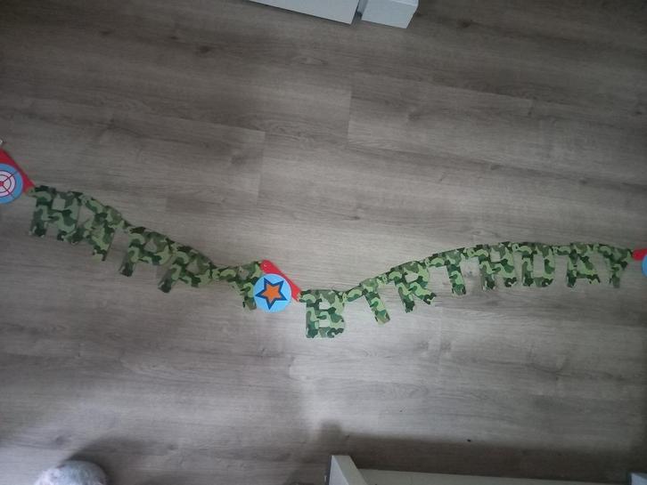 Slinger happy birthday - leger slinger verjaardag slinger, Hobby en Vrije tijd, Feestartikelen, Gebruikt, Versiering, Verjaardag