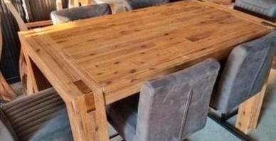 Eettafel/bartafel met 4 krukken nu €200,-, Huis en Inrichting, Tafels | Statafels, Zo goed als nieuw, Ophalen