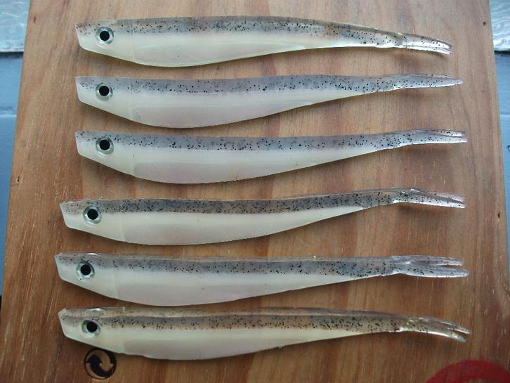 6 stuks Konger Vertical Minnow / roofvis shads / kunstaas, Watersport en Boten, Hengelsport | Roofvissen, Nieuw, Overige typen