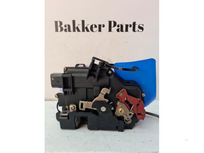 Deurslot Mechaniek 4Deurs rechts-voor van een Audi A2, Auto-onderdelen, Carrosserie en Plaatwerk, Audi, Gebruikt, 3 maanden garantie