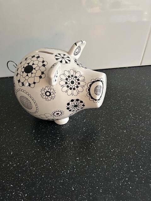 Leuke varken spaarpot, Verzamelen, Spaarpotten, Gebruikt, Dier, Metaal of Blik, Ophalen of Verzenden