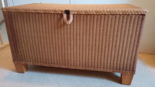 Stevige rieten mand / kist, Huis en Inrichting, Woonaccessoires | Kisten, Zo goed als nieuw, Minder dan 50 cm, 50 tot 100 cm, Ophalen