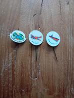 3 Vintage Speldjes Militaire Voertuigen '60, Verzamelen, Speldjes, Pins en Buttons, Verzenden, Gebruikt, Transport, Speldje of Pin