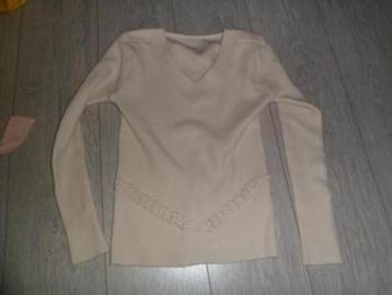 Beige trui maat S beschikbaar voor biedingen