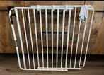 Wit metalen veiligheid/traphekje, A3, 75-114 cm., Kinderen en Baby's, Traphekjes, 100 tot 115 cm, Ophalen of Verzenden, Zo goed als nieuw