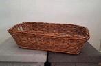 Mooie handige vierkante rietenmand, Ophalen, Zo goed als nieuw