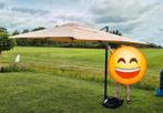 Aangeboden Beige Zweefparasol, Tuin en Terras, Ophalen, Gebruikt, Zweefparasol, Kantelbaar