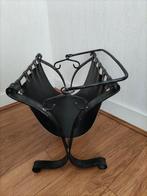 krantenbak lectuurbak zwart leer met ijzeren hendel, Ophalen, Zo goed als nieuw