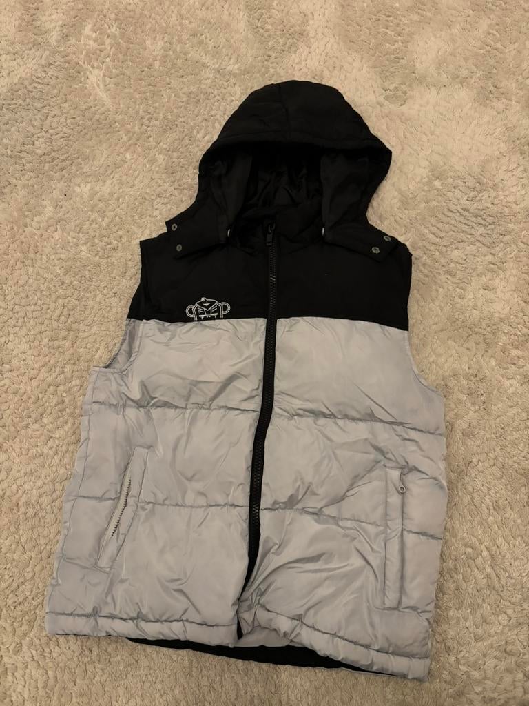 Black banana’s body warmer maat 176 junior voor kinderen, Kleding | Heren, Ophalen of Verzenden, Gedragen, Overige maten, Zwart