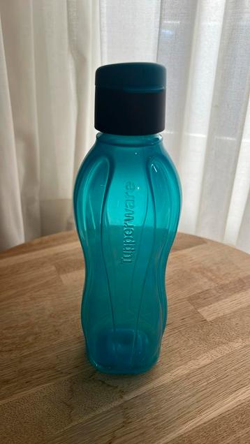 2x Tupperware fles 750 ml beschikbaar voor biedingen