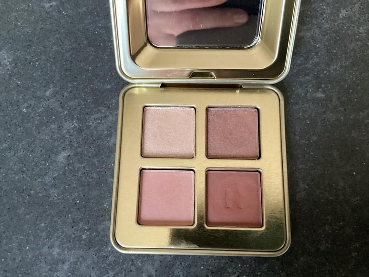 Hourglass Eyeshadow Palettes - Gebruikt, Sieraden, Tassen en Uiterlijk, Uiterlijk | Cosmetica en Make-up, Gebruikt, Make-up, Ogen