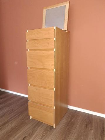 Malm ladenkast met spiegel 