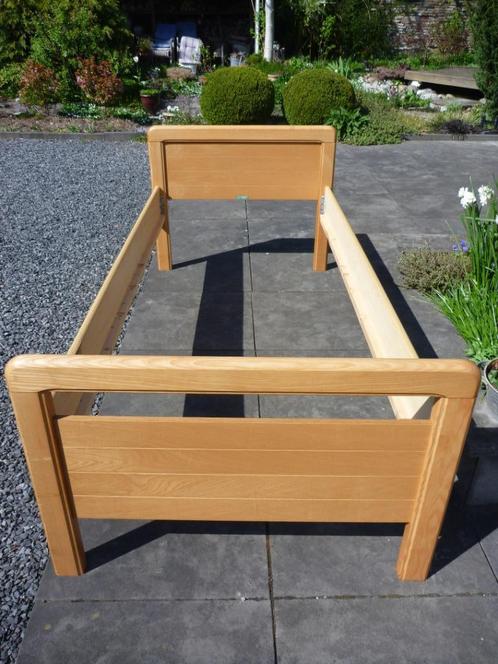 seniorenbed, Huis en Inrichting, Slaapkamer | Bedden, Gebruikt, Eenpersoons, 100 cm, 200 cm, Hout, Bruin, Ophalen of Verzenden