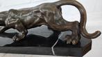 BRONZEN BEELD / PANTER OP MARMEREN VOET, Ophalen of Verzenden, Wild dier, Beeldje of Figuurtje