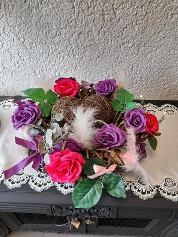 Krans met zijde bloemen en hart ca 40 cm doorsnee beschikbaar voor biedingen