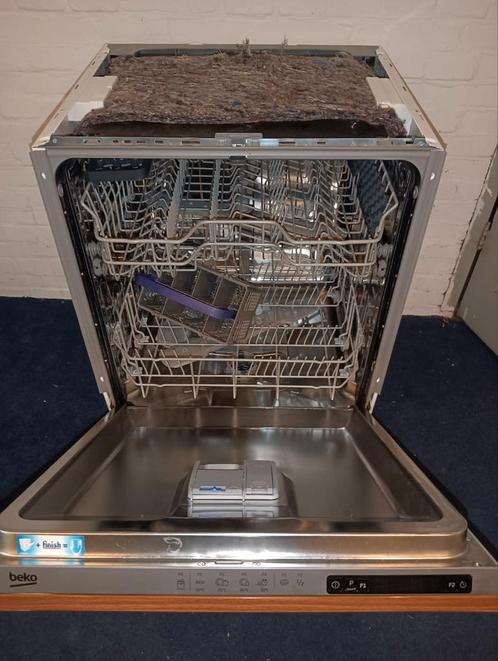 Mooie Beko inbouw vaatwasmachine 3 jaar VASTE PRIJS 90 EURO, Witgoed en Apparatuur, Vaatwasmachines, Zo goed als nieuw, Inbouw