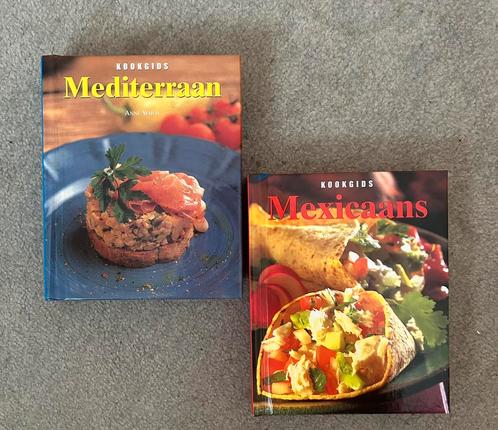 Twee kookboekjes : Mexicaans en Mediterraan, Boeken, Kookboeken, Zo goed als nieuw, Ophalen of Verzenden