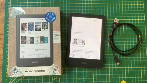 Kobo Clara Colour, met doos & USB-kabel, Computers en Software, E-readers, Gebruikt, 6 inch of minder, 16 GB of meer, Bluetooth