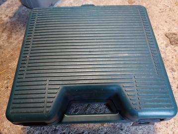 Decoupeerzaag  beschikbaar voor biedingen