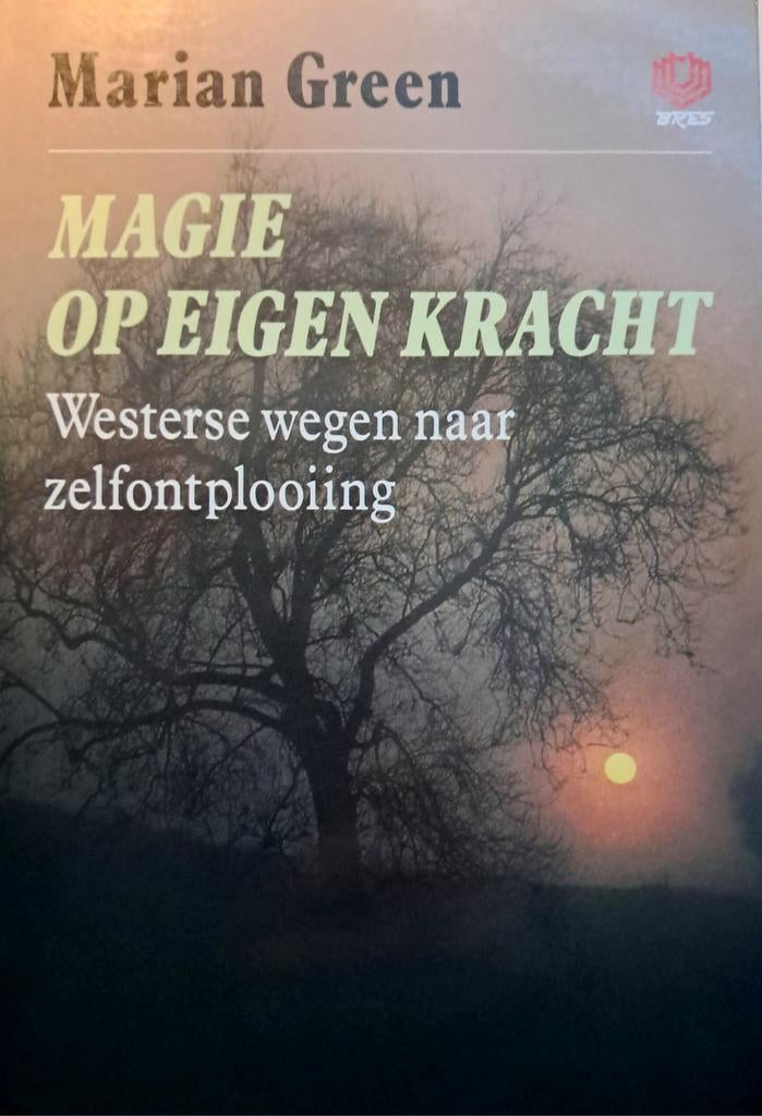 Boek 'MAGIE OP EIGEN KRACHT'   PRIJS VERLAAGD, Boeken, Spiritualiteit algemeen, Verzenden, Zo goed als nieuw, Mariana Green