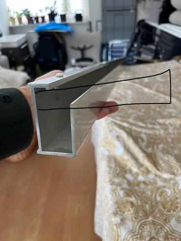 Wandplank glas en aluminium