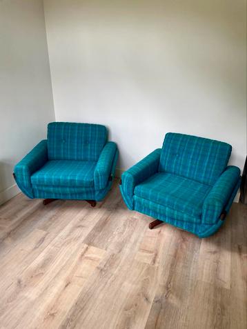 Vintage zweedse draai fauteuils met originele wollen stof beschikbaar voor biedingen